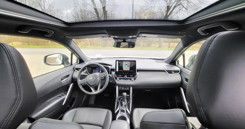 Toyota Corolla Cross cena 176500 przebieg: 5419, rok produkcji 2022 z Mosina małe 254